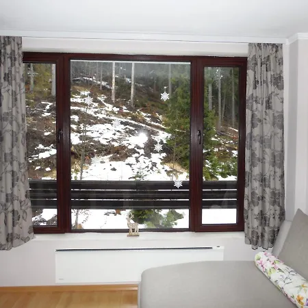 Deer's At Elit Apartment